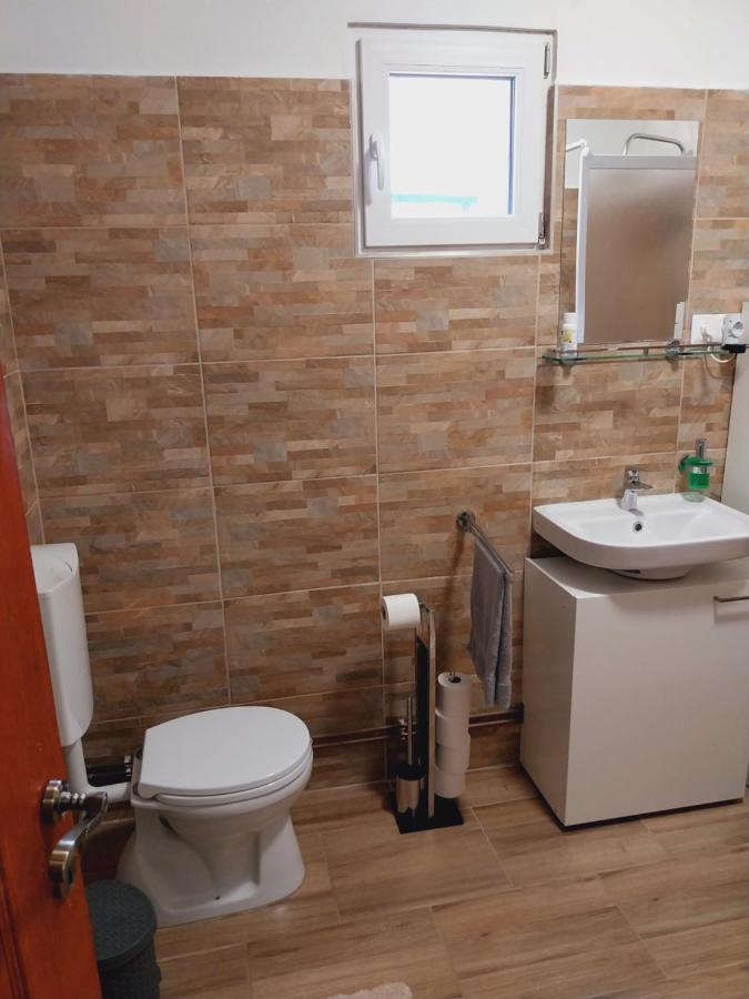 Lovas Vendégház Obanya Esterno foto