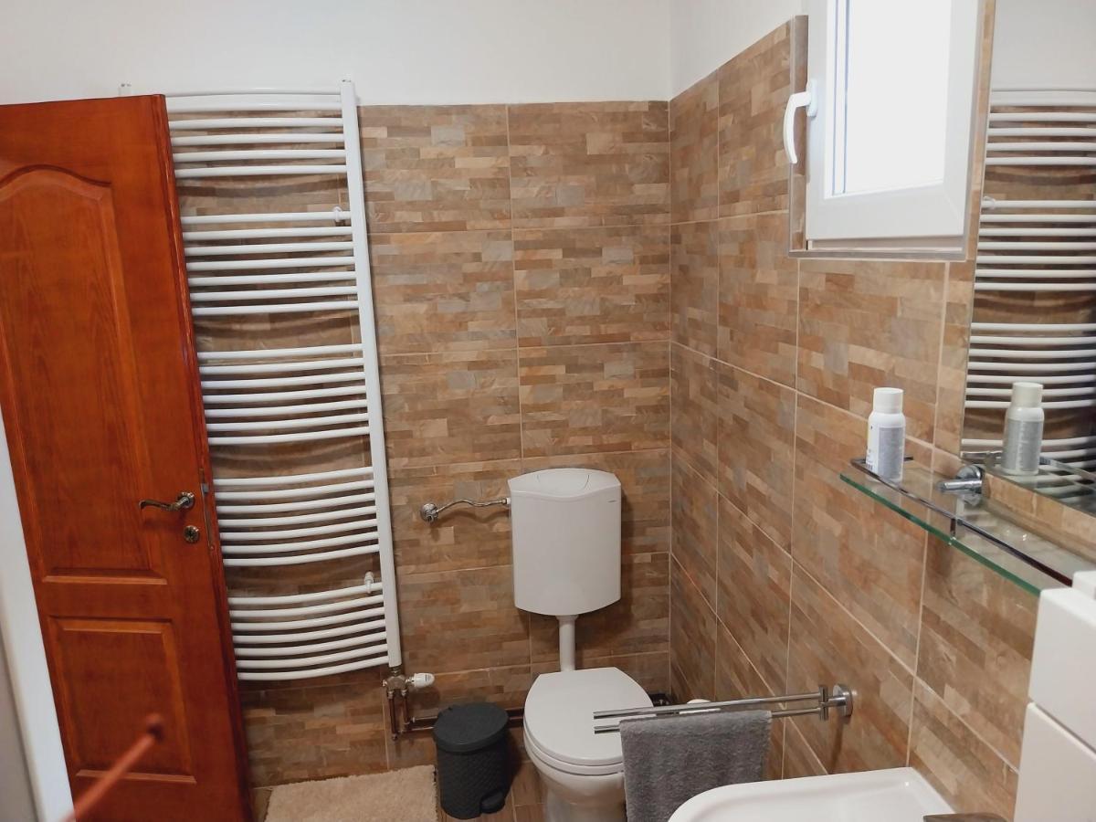 Lovas Vendégház Obanya Esterno foto